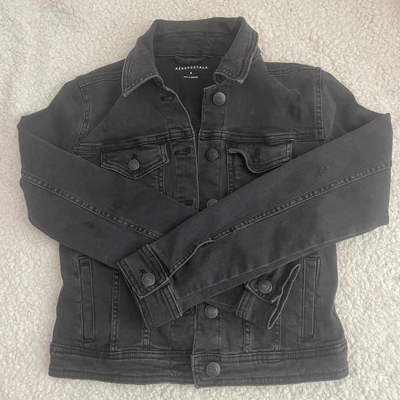 Bundle of Jean Jackets - Picture 4 of 8